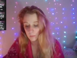 fatmamachichi420 cam girl loves dirty fucking on camera