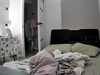 adamandeva2 brunette white cam babe wants her pussy stretched