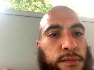 onenastemoefoe nude cam babe throat abused while holding her own feet online