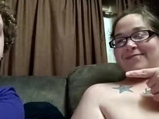 dreamscumtrue420 cam babe wants her pussy fucked hard on camera