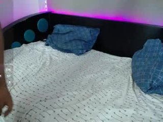 self_and_lillith latina cam girl knows that good sex is healing everything