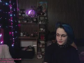 xxx_rays cam girl gets her deep anal kinky experience