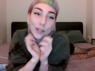 kiwichickkink91 horny man spewing his cum into pink cam babe pussy