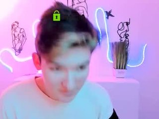 leo_valor cute girl make sure this guys cock is happy