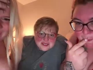 bbwqueen216 lesbian couple play with each other online
