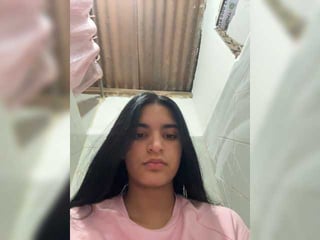 sexxcarlyy nasty cam babe welcomes huge dick to her asshole