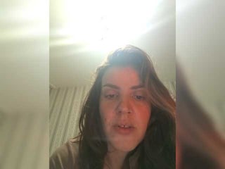 ogonekkati brunette white cam babe wants her pussy stretched